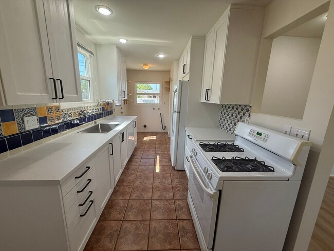 Building Photo - Charming 3BR/1.5BA Home for Rent in San Ca...