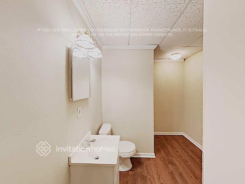 Building Photo - 4921 Heritage Crossing Dr SW