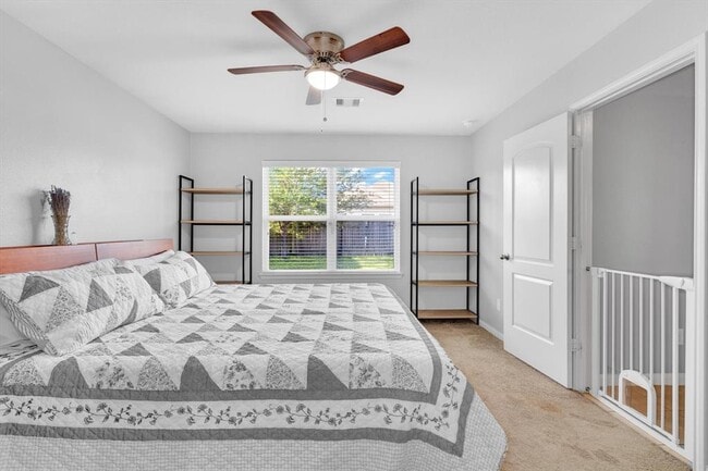 Building Photo - 316 Shoshone Ridge Dr