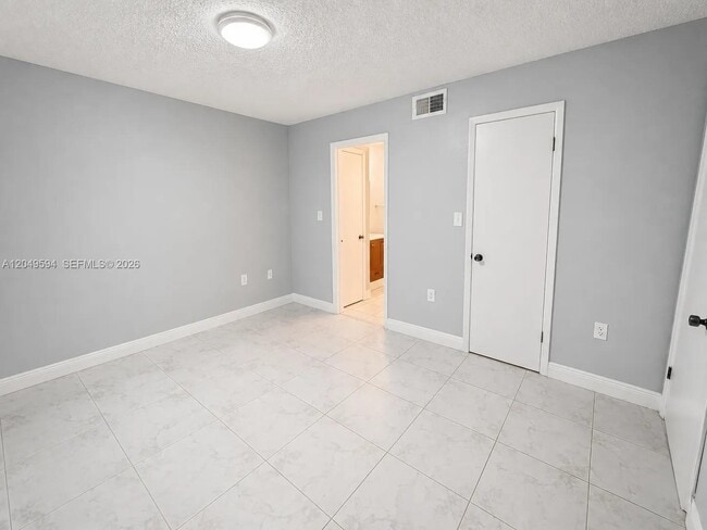 Building Photo - 15560 SW 104th Terrace