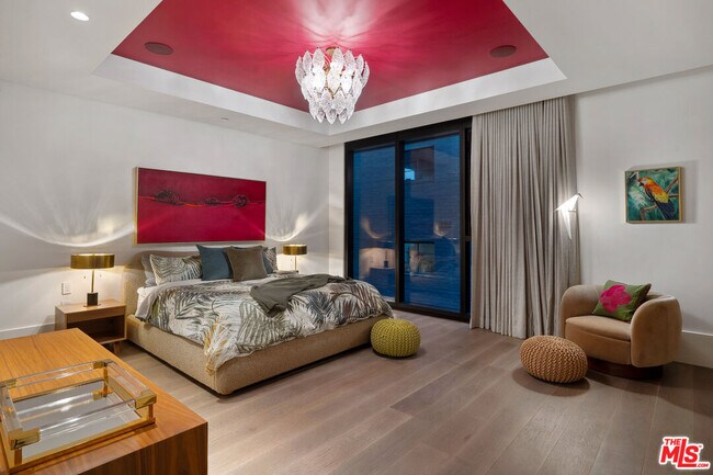 Building Photo - 8420 W Sunset Blvd