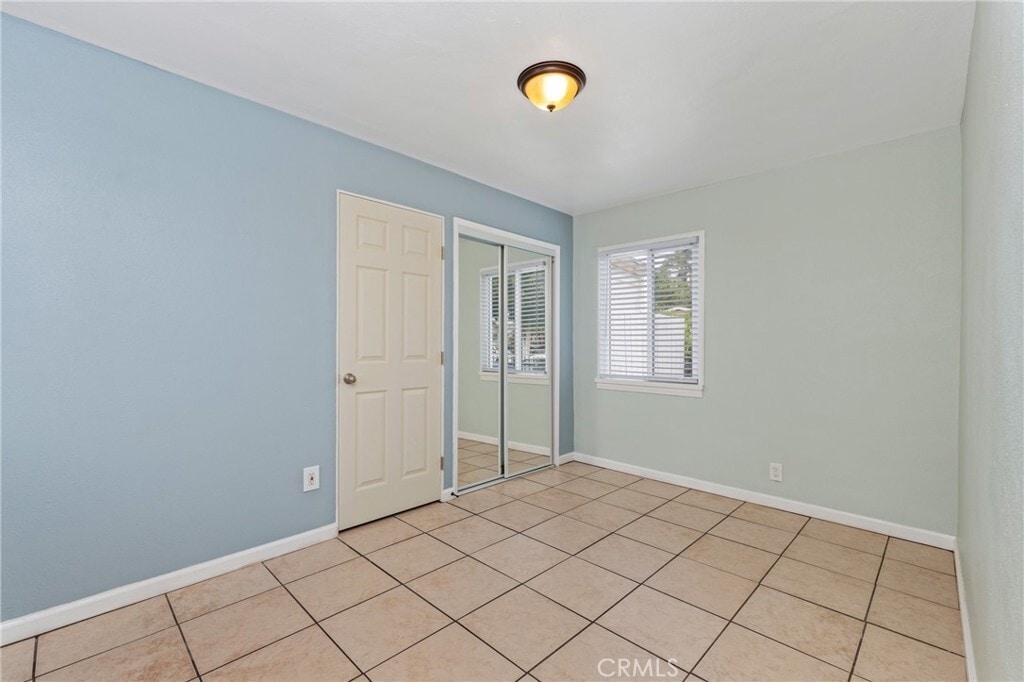 Bedroom - 1048 S Record Ave