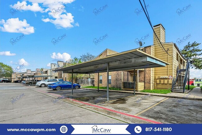 Building Photo - 6184 Vega Dr