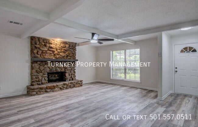 Building Photo - 1605 Pickering Dr