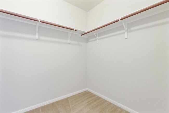 Building Photo - 11400 W Parmer Ln