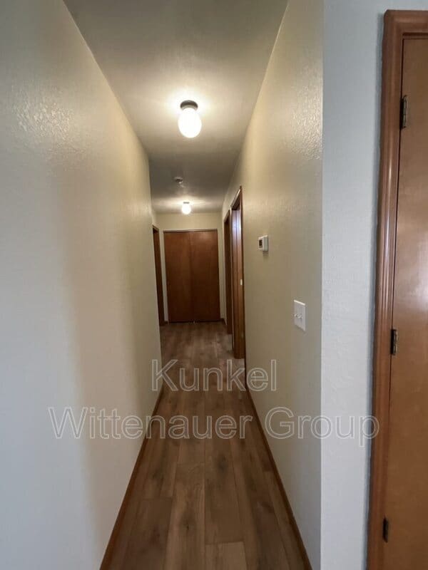 Building Photo - 19 Christine Dr