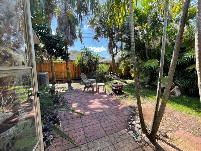 Building Photo - 1811 Mississippi Ave NE