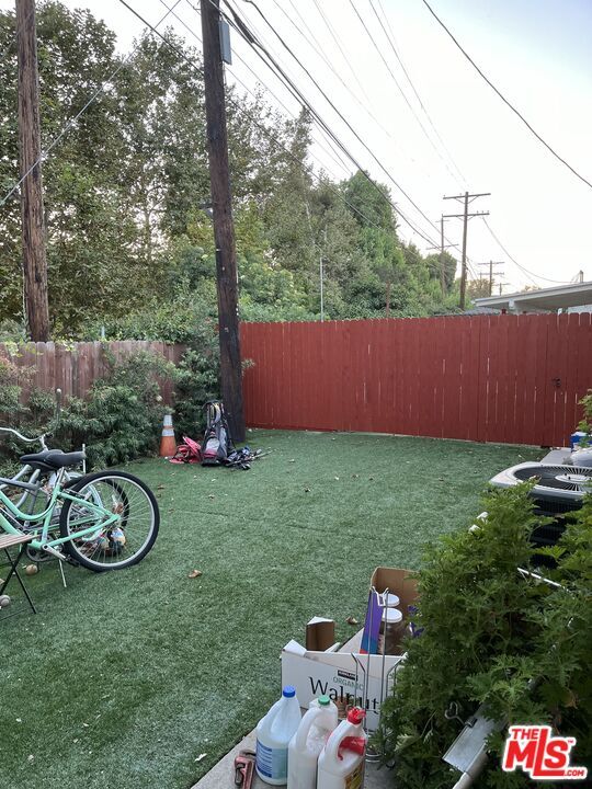 Building Photo - 3800 W Legion Ln