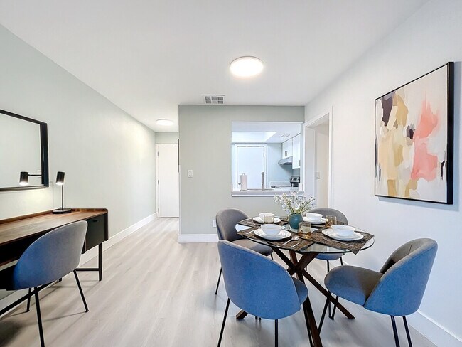 Building Photo - 1401 SE 15th St