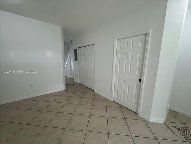 Building Photo - 5743 NW 114th Path