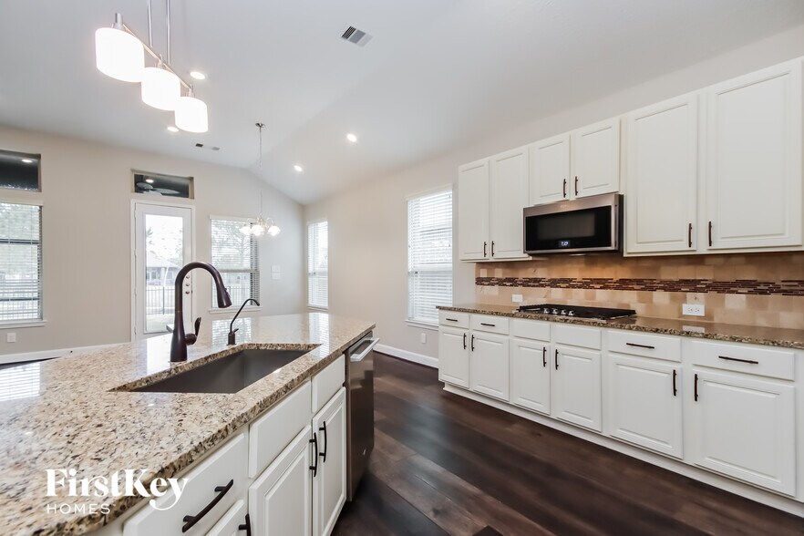 Building Photo - 6015 River Timber Trl