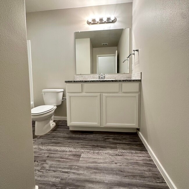 Building Photo - 2106 N Avenue J