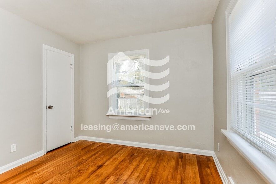 Building Photo - 6905 Raymond Ave