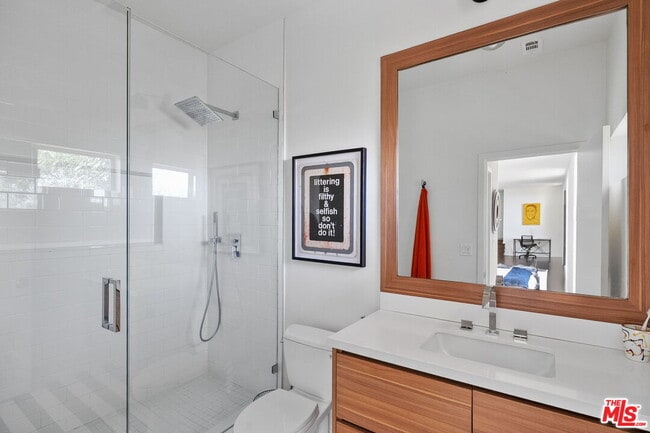 Building Photo - 7819 Torreyson Dr