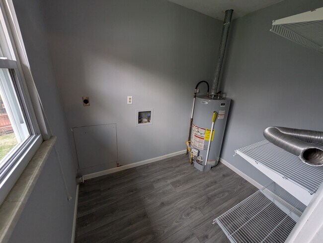 Laundry Room - 405 Fayette Circle