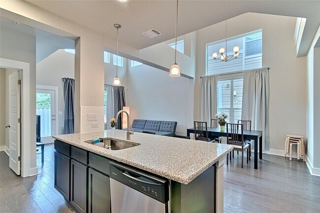 Building Photo - 7308 Wildcat Pass