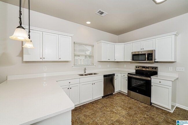 Building Photo - 1291 Washington Dr