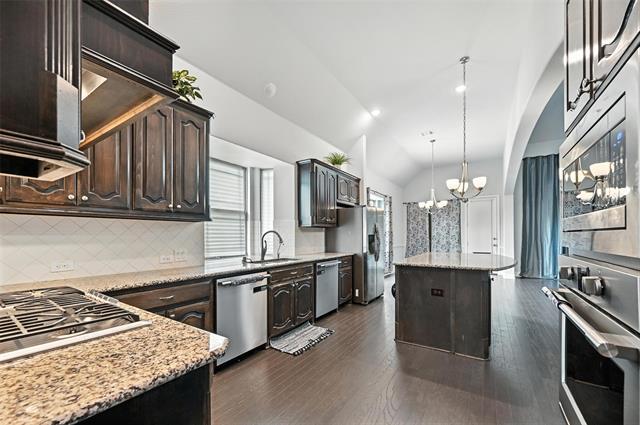 Building Photo - 13923 Hopewell Dr