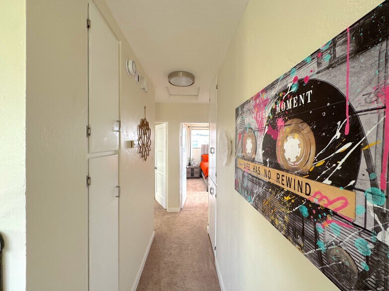 Building Photo - 376 Bonito Ave