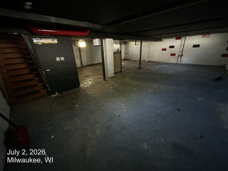 Building Photo - 4468 N 65th St