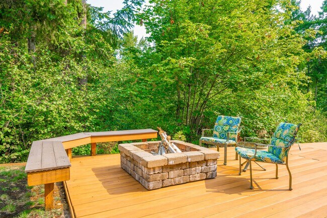 Building Photo - 2030 Nelson St