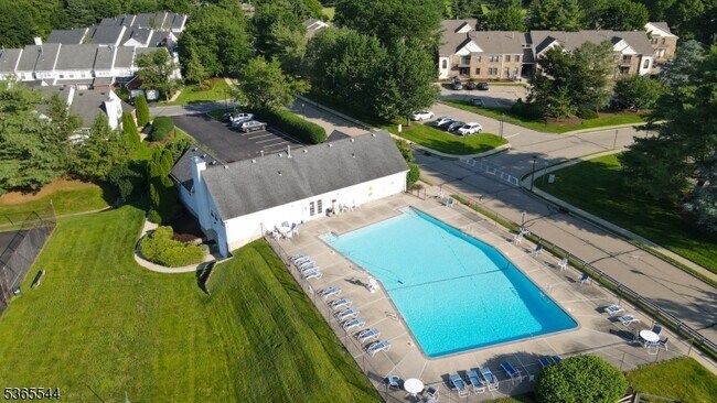Building Photo - 1203 Magnolia Ct