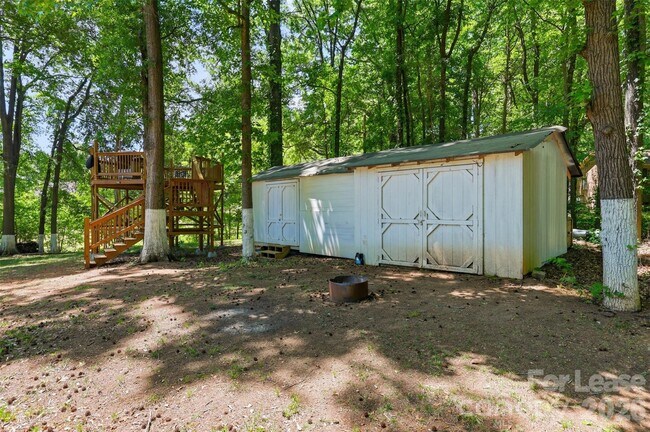 Building Photo - 6123 Unity Ln NW