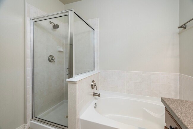 Building Photo - 10176 Park Meadows Dr