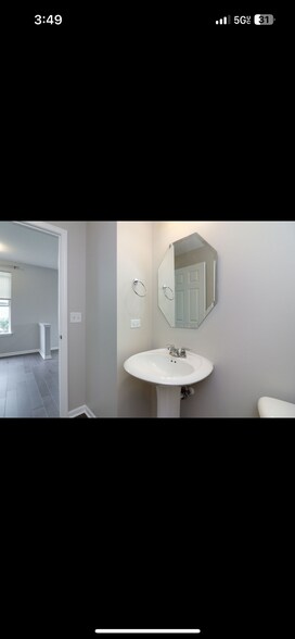 Building Photo - 4212 Calder Ln