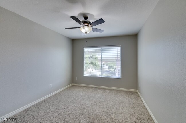 Building Photo - 9005 Semillon St