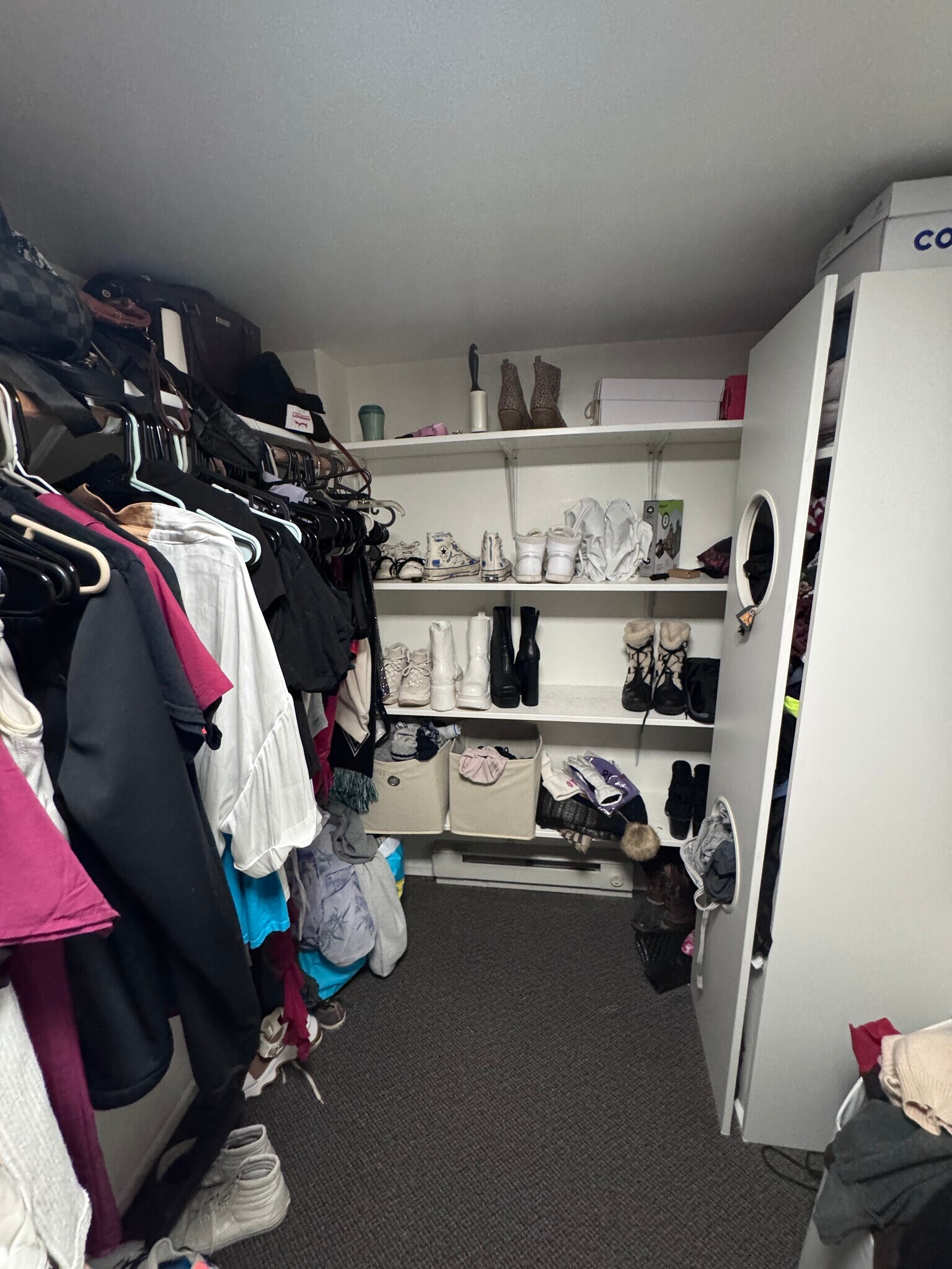 Building Photo - 4325 N Wolcott Ave