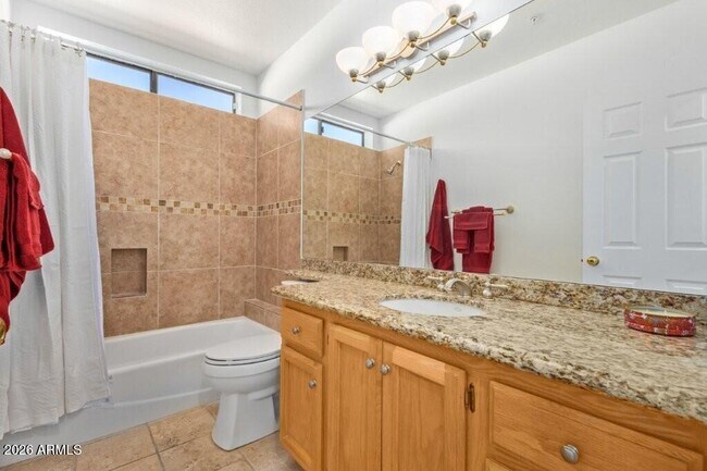 Building Photo - 7222 E Gainey Ranch Rd