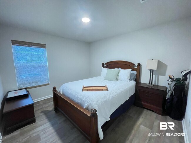 Building Photo - 11198 Elemis Dr