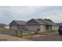 Building Photo - 1739 Aspen Ct