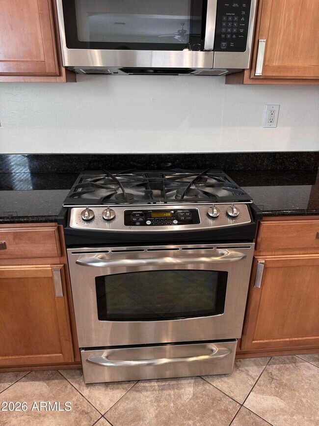 Building Photo - 27523 N 17th Ln