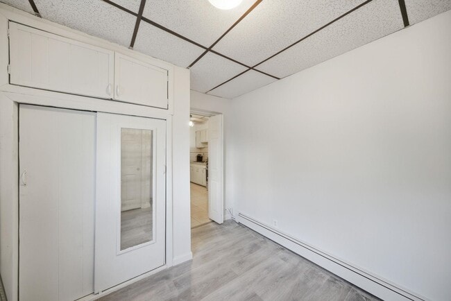 Building Photo - 222 47th St