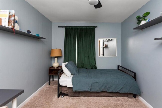 Building Photo - 2 bedroom in Bolingbrook IL 60440