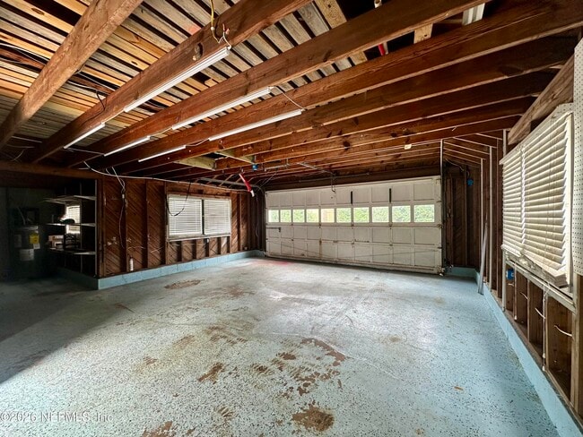 Building Photo - 5951 Clifton Ave