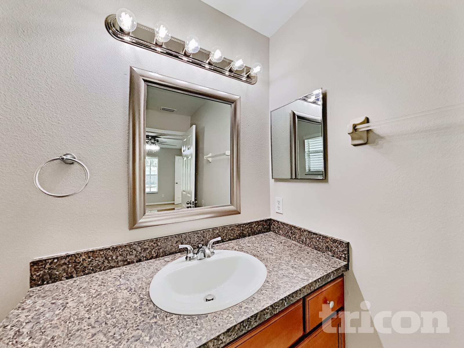 Building Photo - 836 Cloyd Dairy Loop