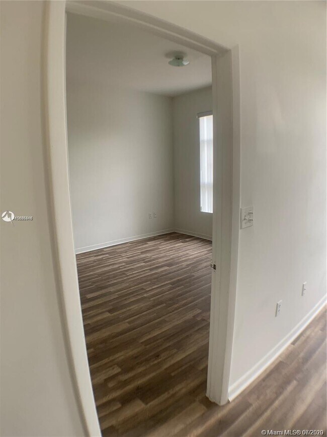 Building Photo - 7400 W 20th Ave