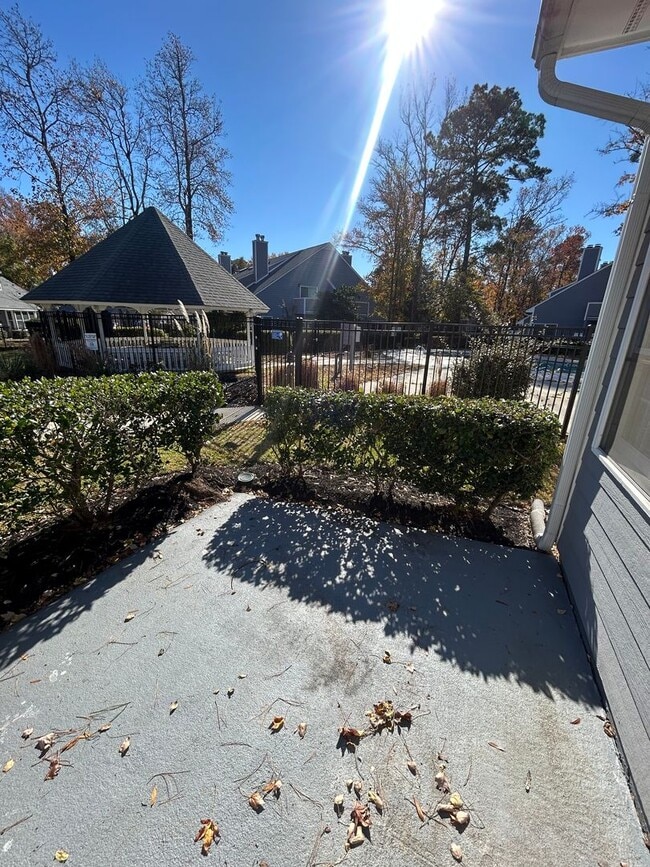 Building Photo - 1205 Tiffany Ln