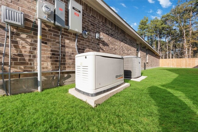 Building Photo - 24034 Sunview Vly Dr