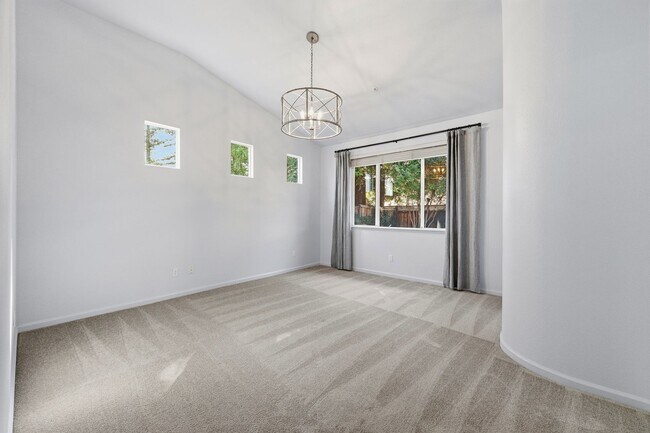 Building Photo - Contemporary Single Level North Napa Home