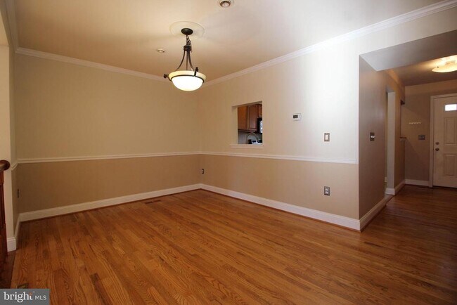 Building Photo - 192 Sulgrave Ct