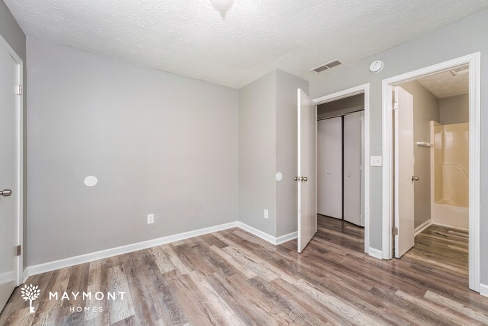 Building Photo - 5354 Cherry Wood Dr