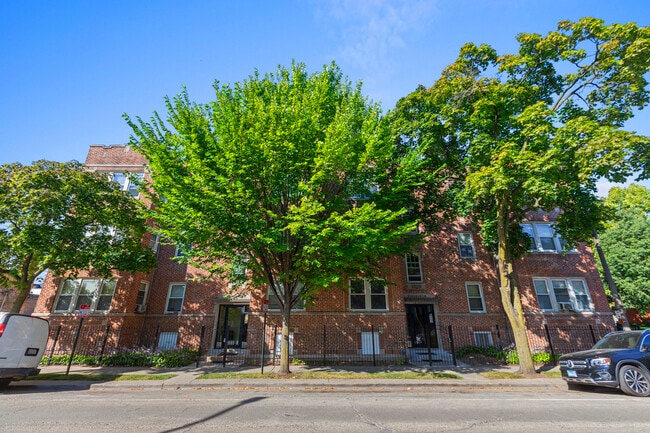 Building Photo - 120 Custer Ave