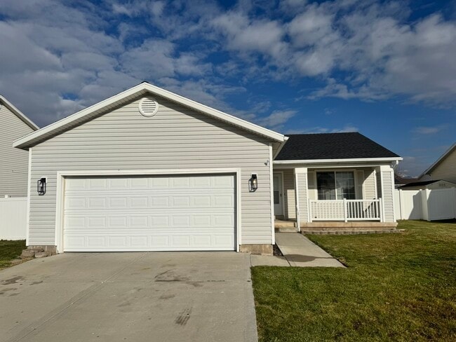 Primary Photo - 4148 W 5060 S