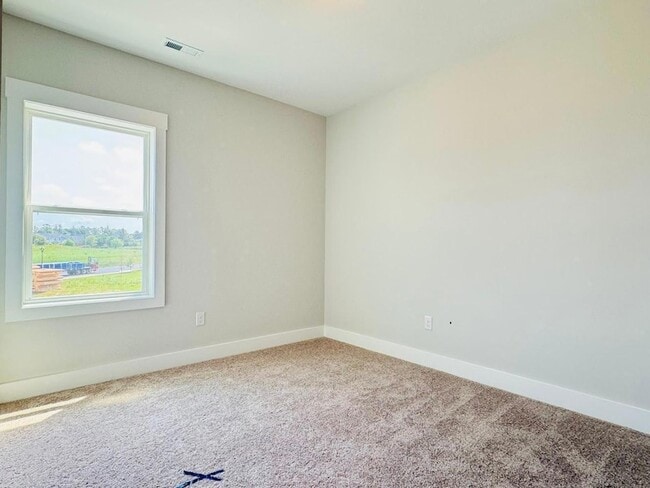 Building Photo - 2116 Big Falls Dr