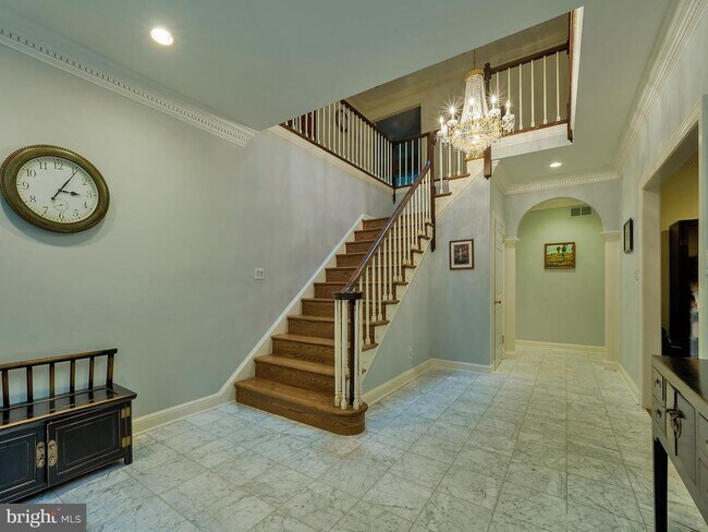 Building Photo - 6513 Kenhill Rd