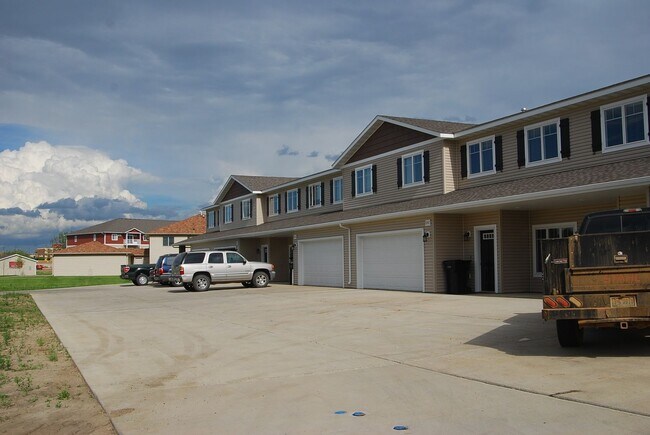 Primary Photo - Nice 3 bed, 2.5 bath townhome